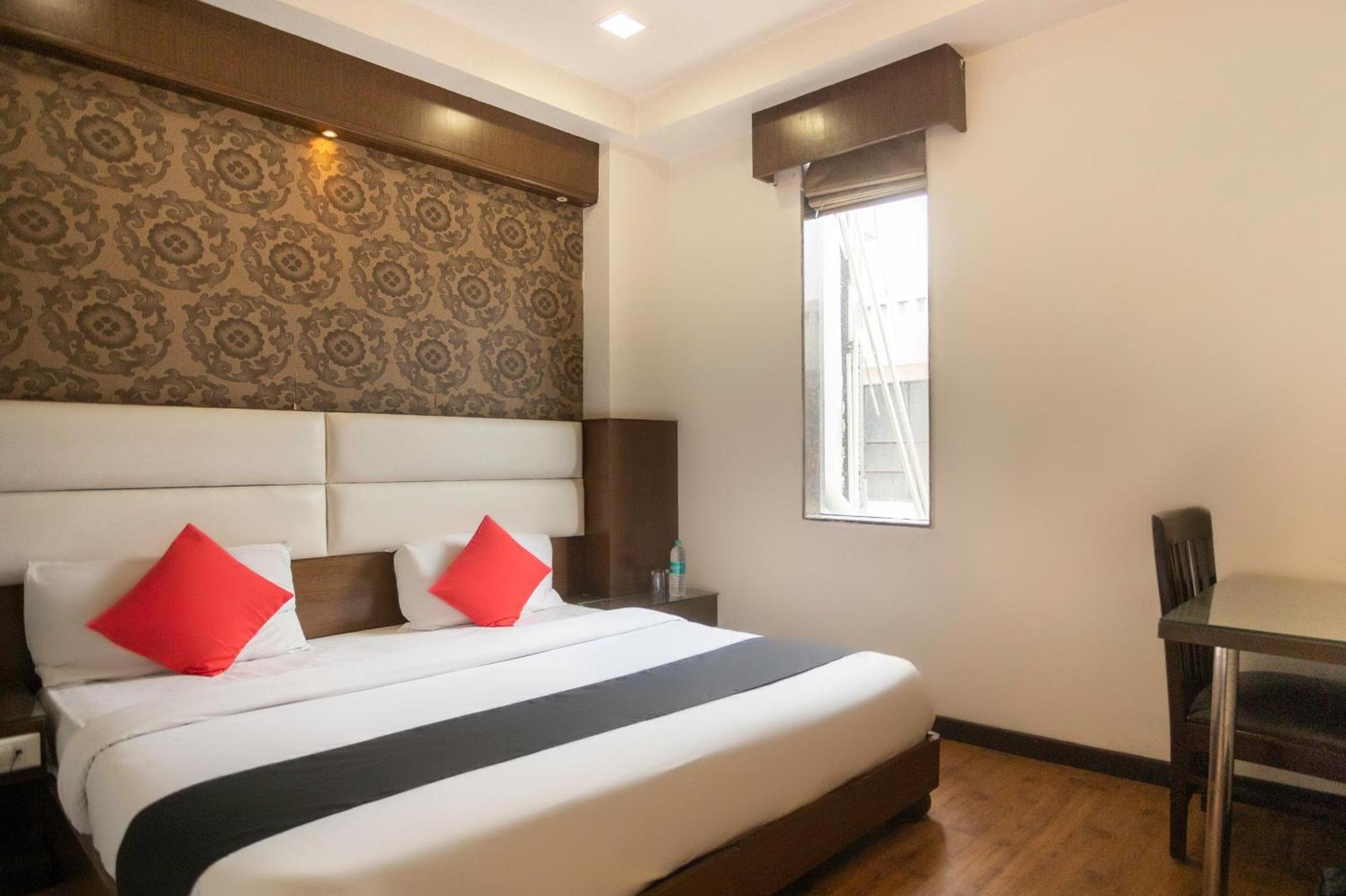Hotel O Parktel Indirapuram Eksteriør billede