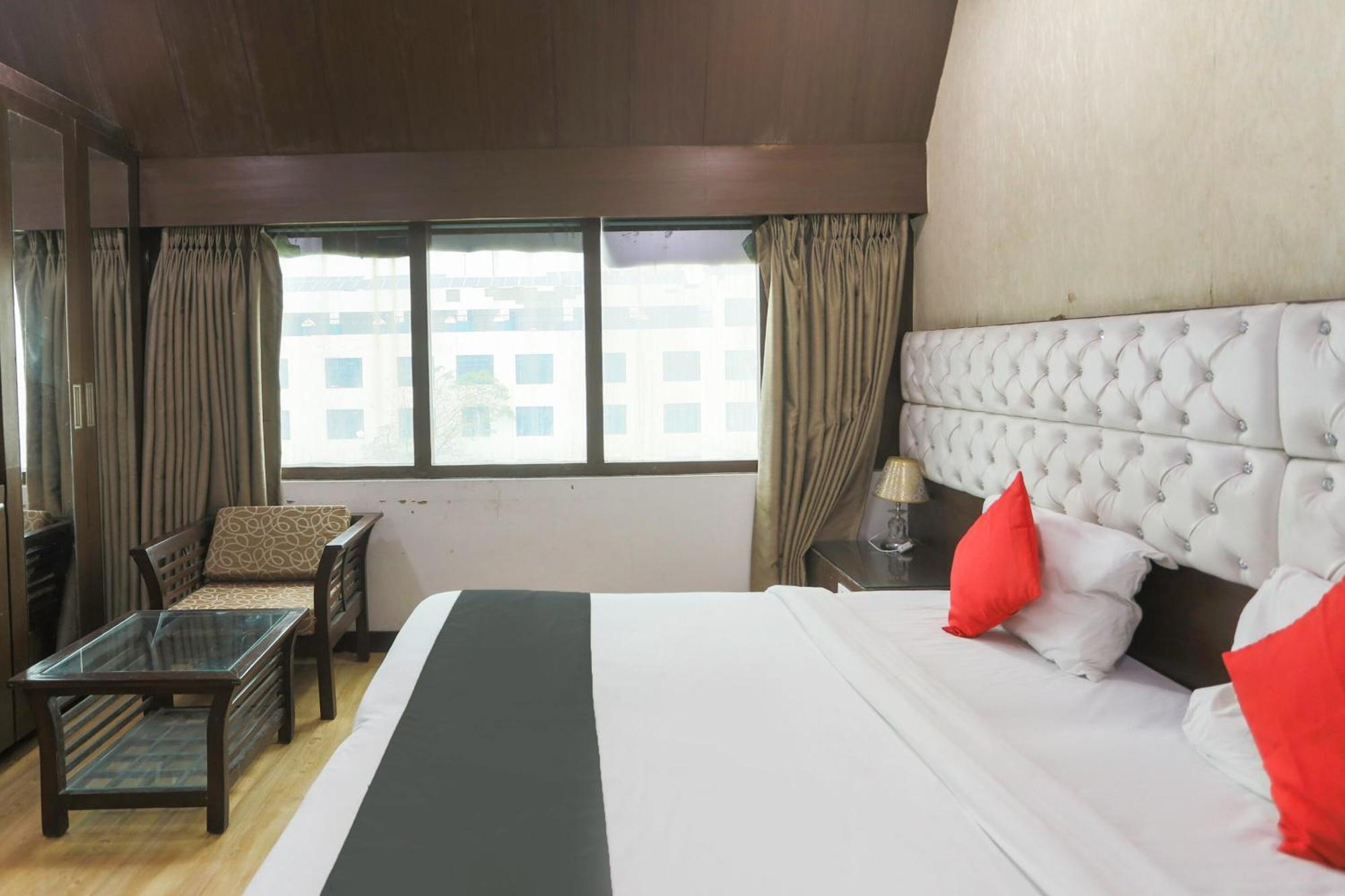 Hotel O Parktel Indirapuram Eksteriør billede